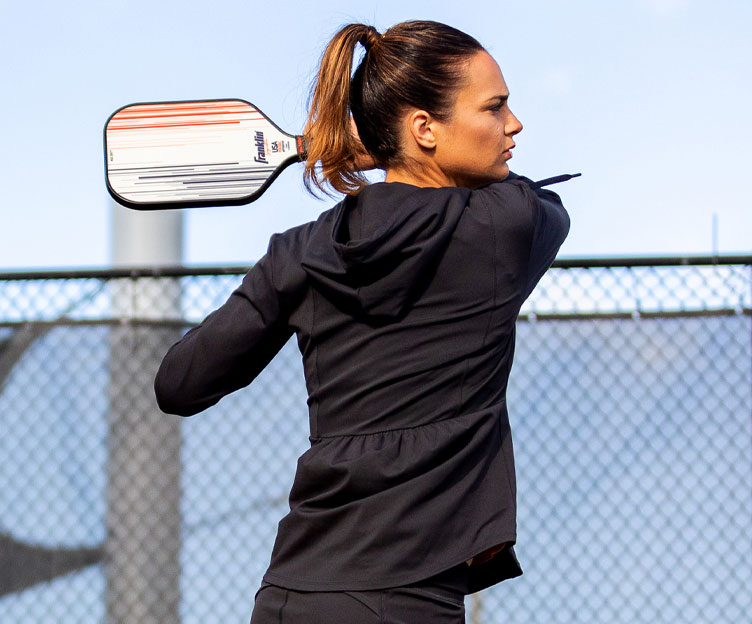 lea jansen playing pickleball